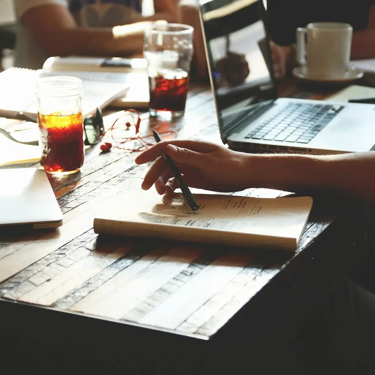 writing-essay-1x1.webp
